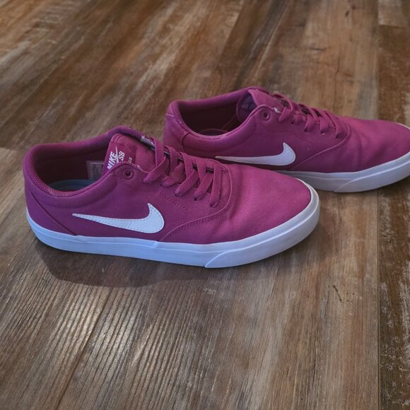 Shoes - Picture 9 of 9